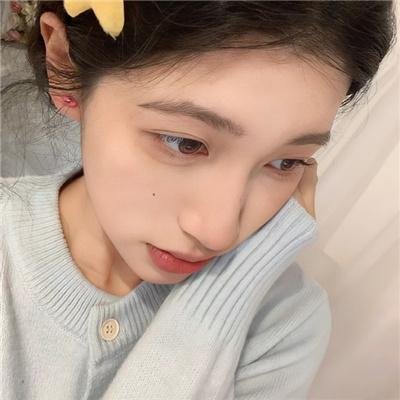 雨中的恋人们