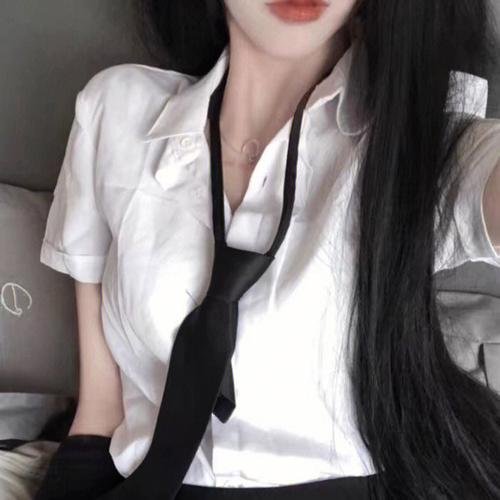 娇花浪蝶